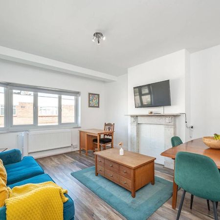 Great Spacious 2 Bedroom Flat Хендън Екстериор снимка